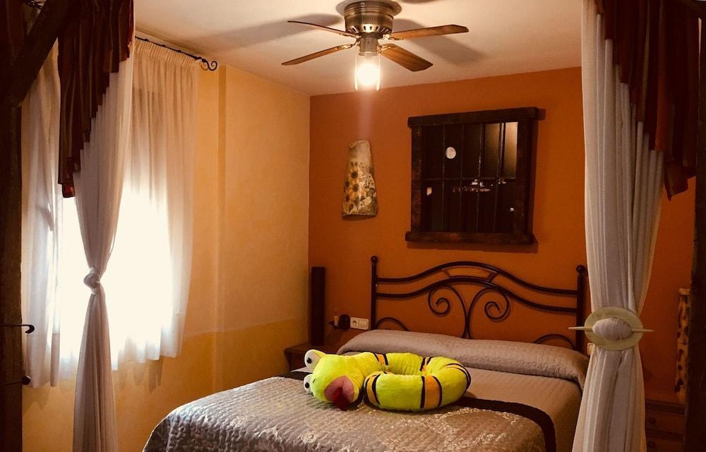 Hotel Hospederia Zacatin Alcala La Real Bagian luar foto