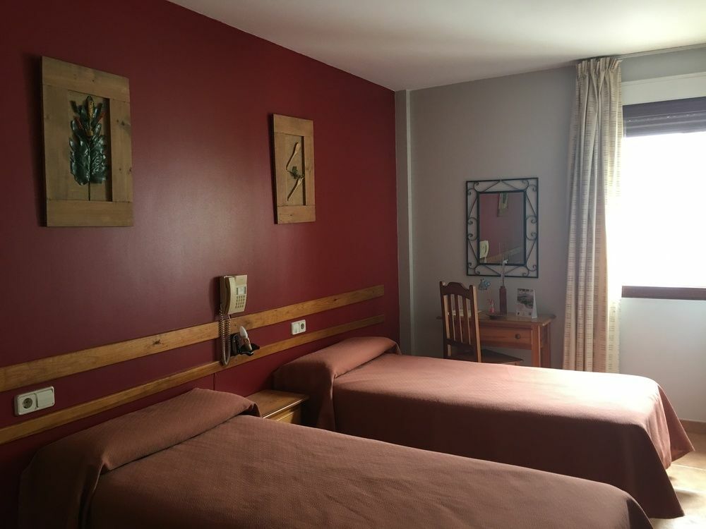 Hotel Hospederia Zacatin Alcala La Real Bagian luar foto